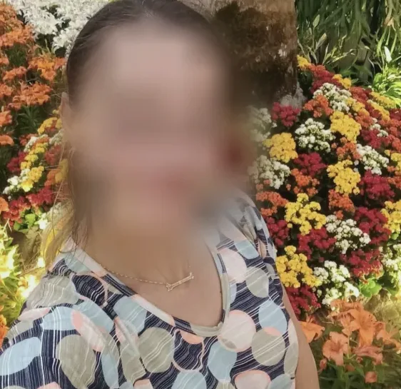 Amina, 33 años